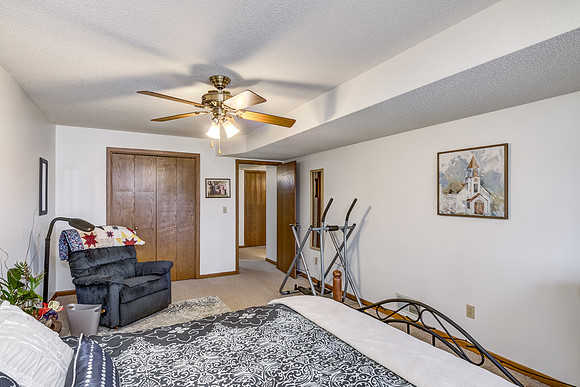 10 - Main Level Bedroom - 1-2