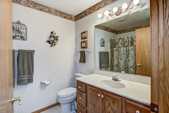 12b - Bathroom-1