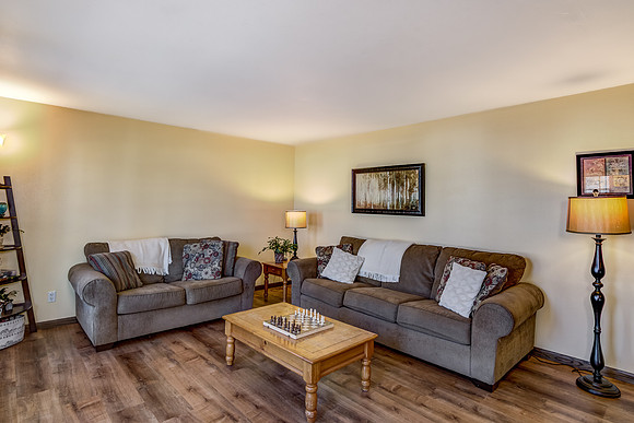 02 - Living Room-1