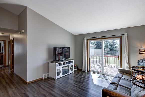 02 - Living Room-2