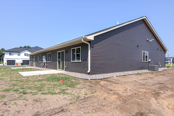 20 - Exterior-5