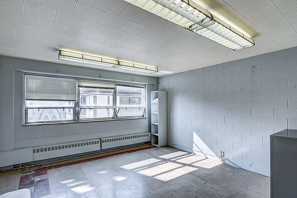 08 - Office-12