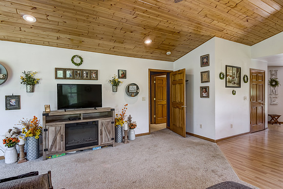 02 - Living Room-5