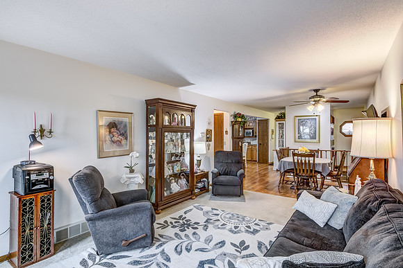 02 - Living Room-3