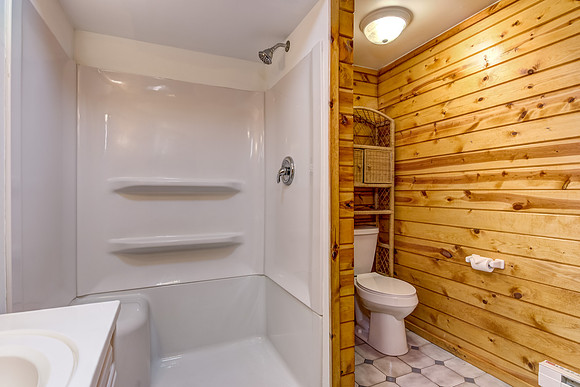 12b - Bathroom-3