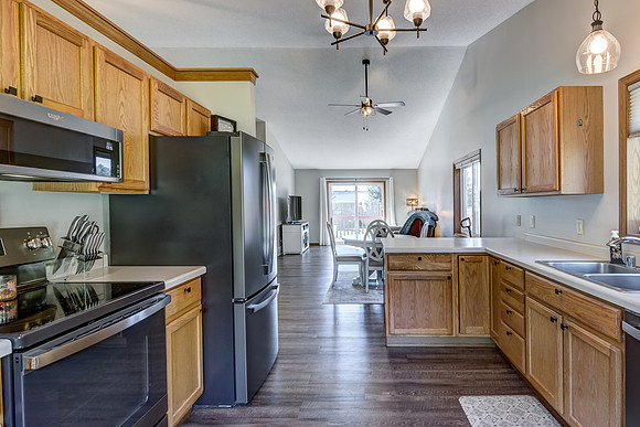 03 - Kitchen-6