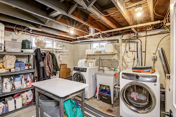 15 - Laundry-1