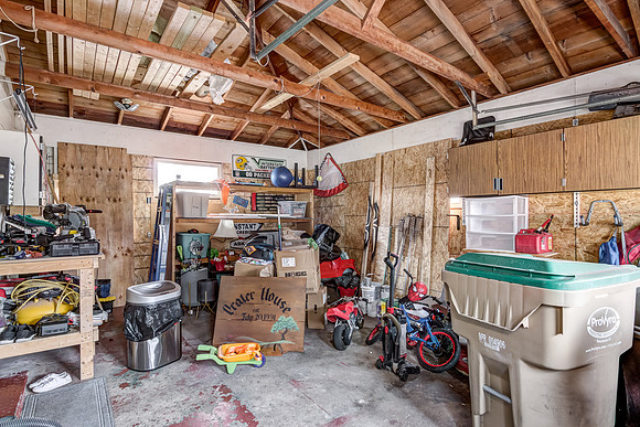 17a - Garage-1