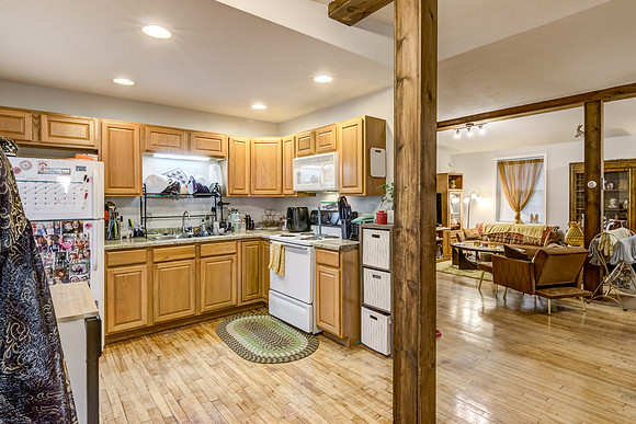 03 - Kitchen-1
