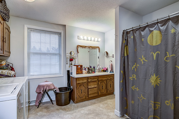 12b - Bathroom-1_001