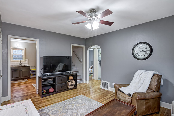 02 - Living Room-3