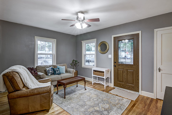02 - Living Room-2