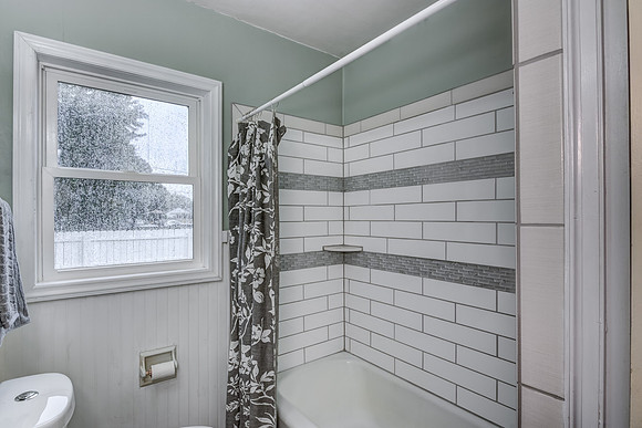12b - Bathroom-2