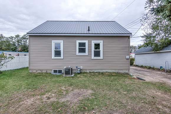 19 - Backyard-1