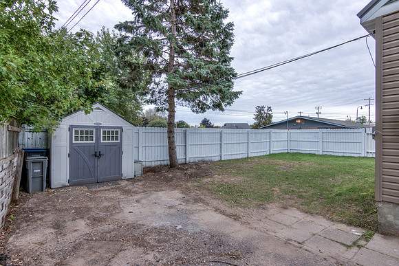 19 - Backyard-4-Edit