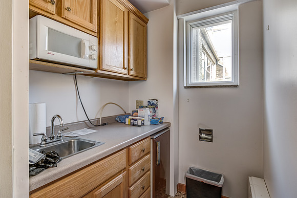 03 - Kitchen-3