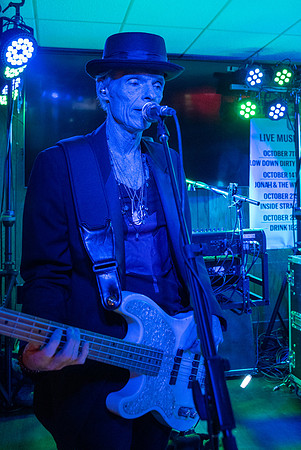 TLA_7217
