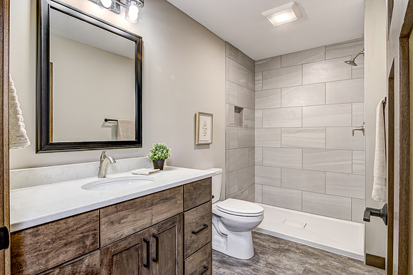 07 - Primary Bathroom-1
