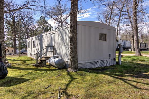 20 - Exterior-1