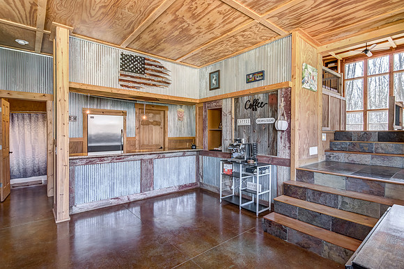 05 - Family Room-1