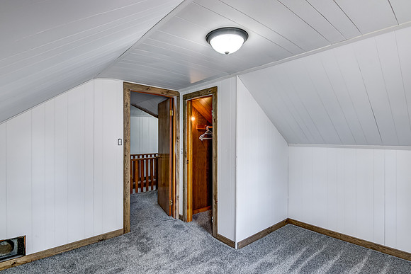 11 - Upper Level Bedroom - 1-3
