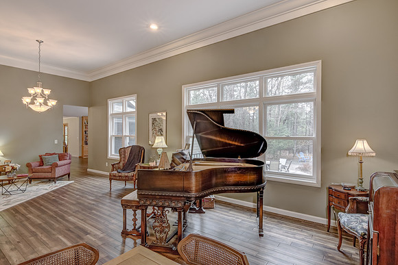 02 - Living Room-3