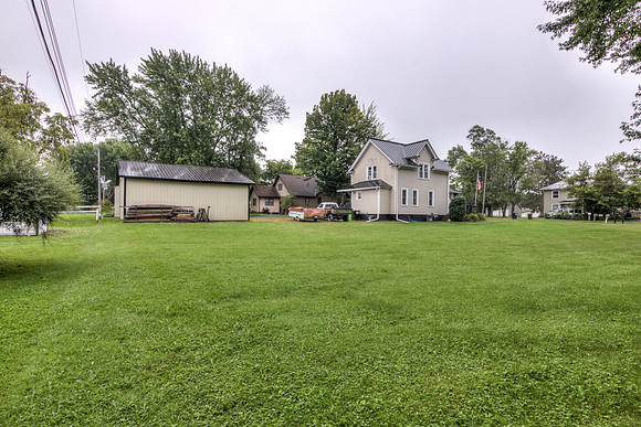 19 - Backyard-4