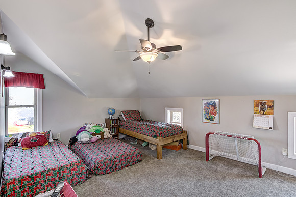 11 - Upper Level Bedroom - 2-1