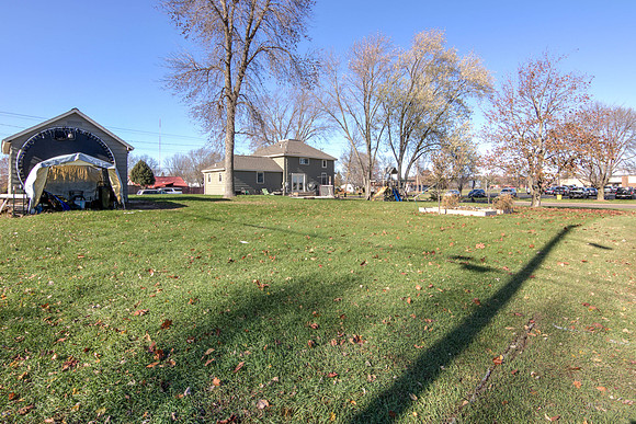 19 - Backyard-2