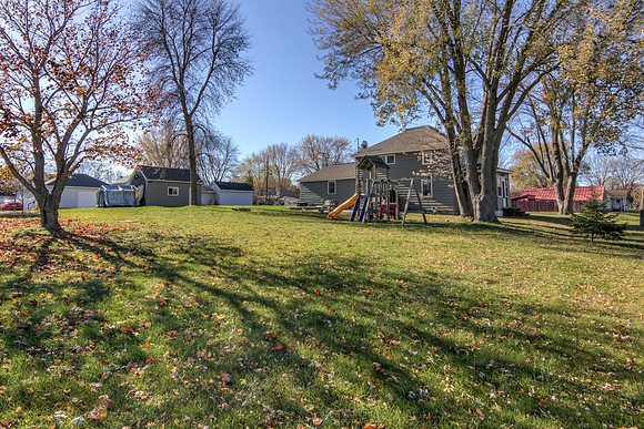 19 - Backyard-4