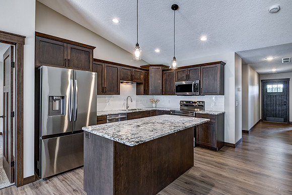 03 - Kitchen-5