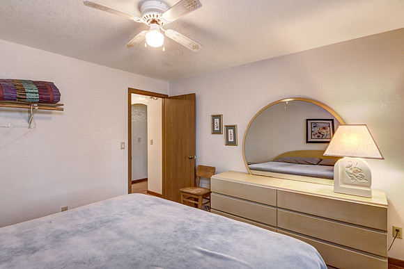 10 - Main Level Bedroom - 1-2