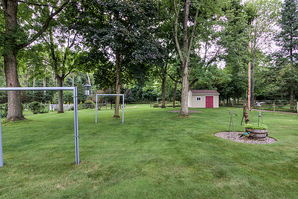 19 - Backyard-03