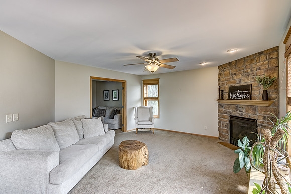 02 - Living Room-3