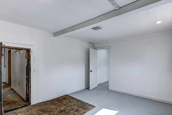 16A - Interior-1