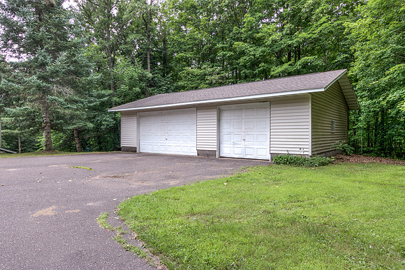 18 - Outbuilding-0