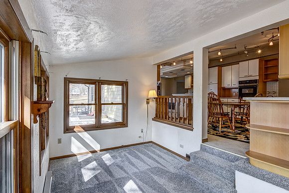05 - Family Room-2