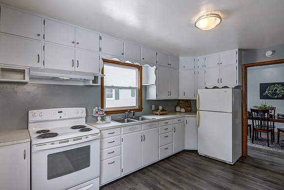03 - Kitchen-1