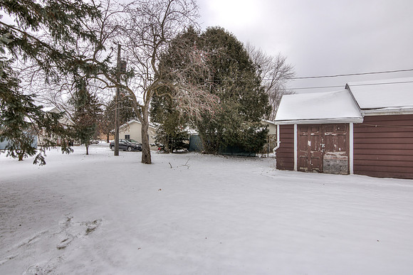 19 - Backyard-7