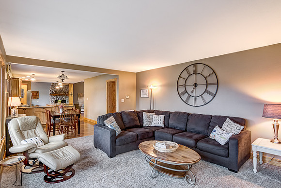 02 - Living Room-3