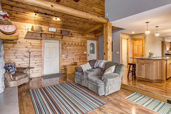 05 - Family Room-5-Edit