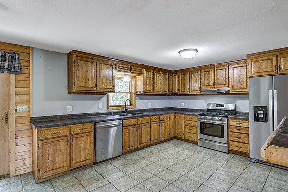 03 - Kitchen-2