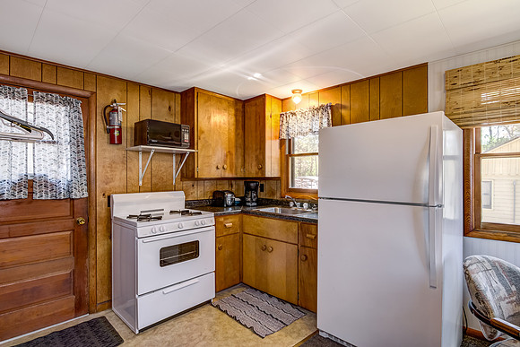 03 - Kitchen-3