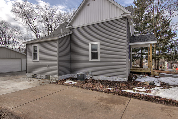 20 - Exterior-3