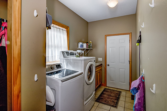 15 - Laundry-1