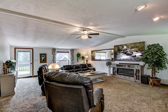 02 - Living Room-6-Edit