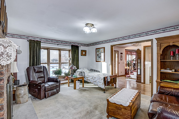 05 - Family Room-2