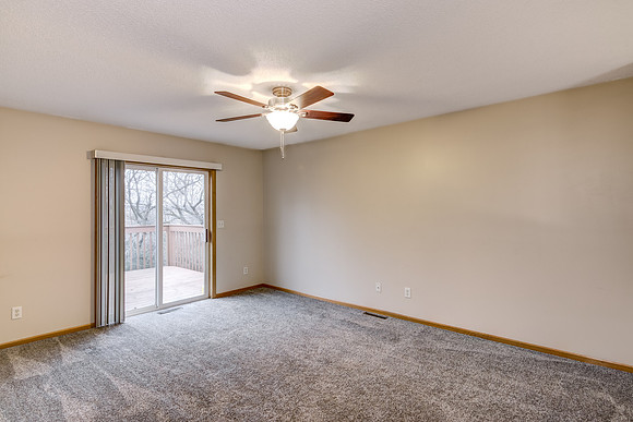 02 - Living Room-1