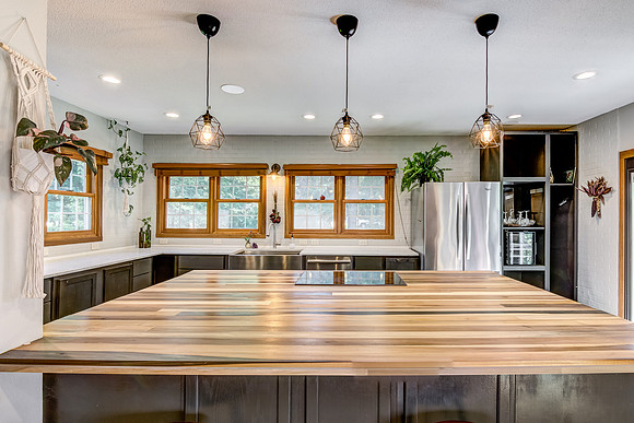 03 - Kitchen-3