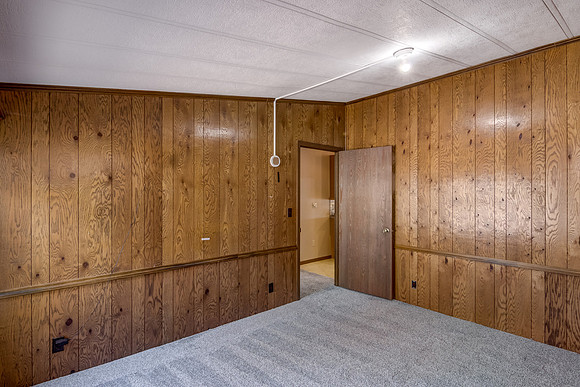 10 - Main Level Bedroom - 1-2